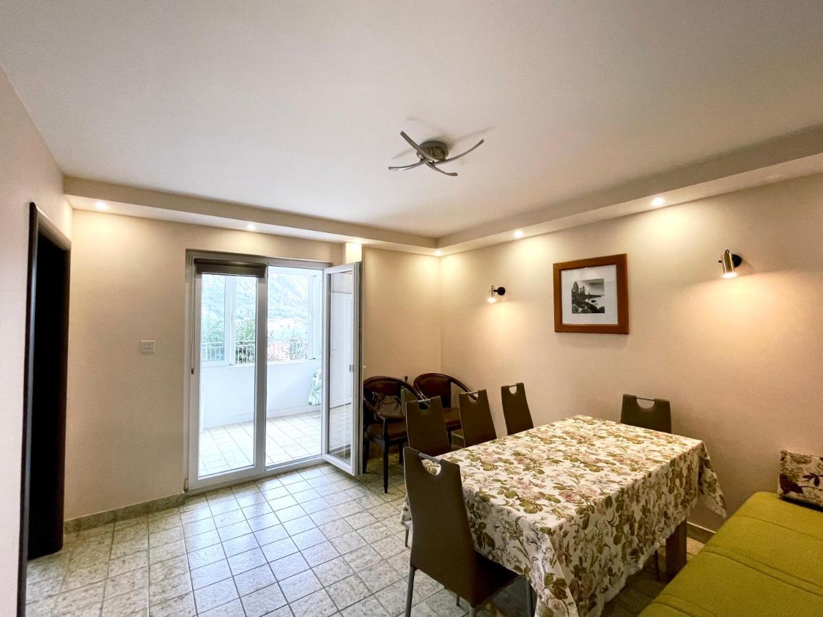 Apartments Lav Kotor Exteriör bild