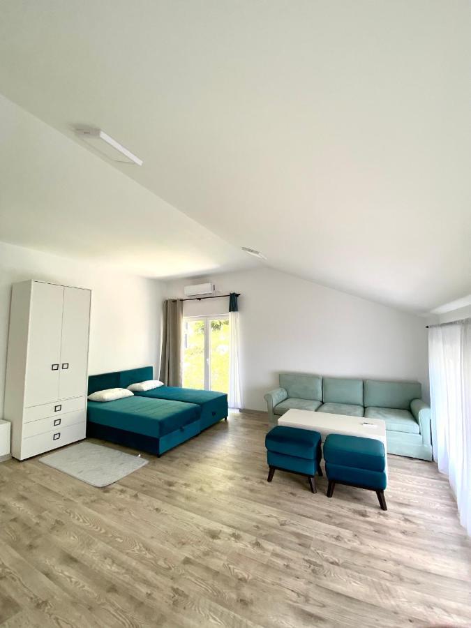 Apartments Lav Kotor Exteriör bild